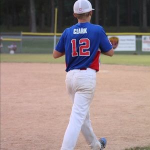 Meet your Posher, Dakota